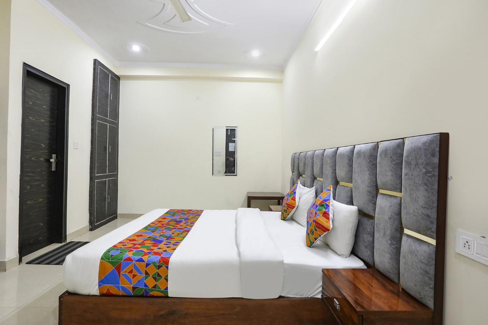 Fabexpress Asp Royal Residency Inn- Janakpuri Дели Экстерьер фото